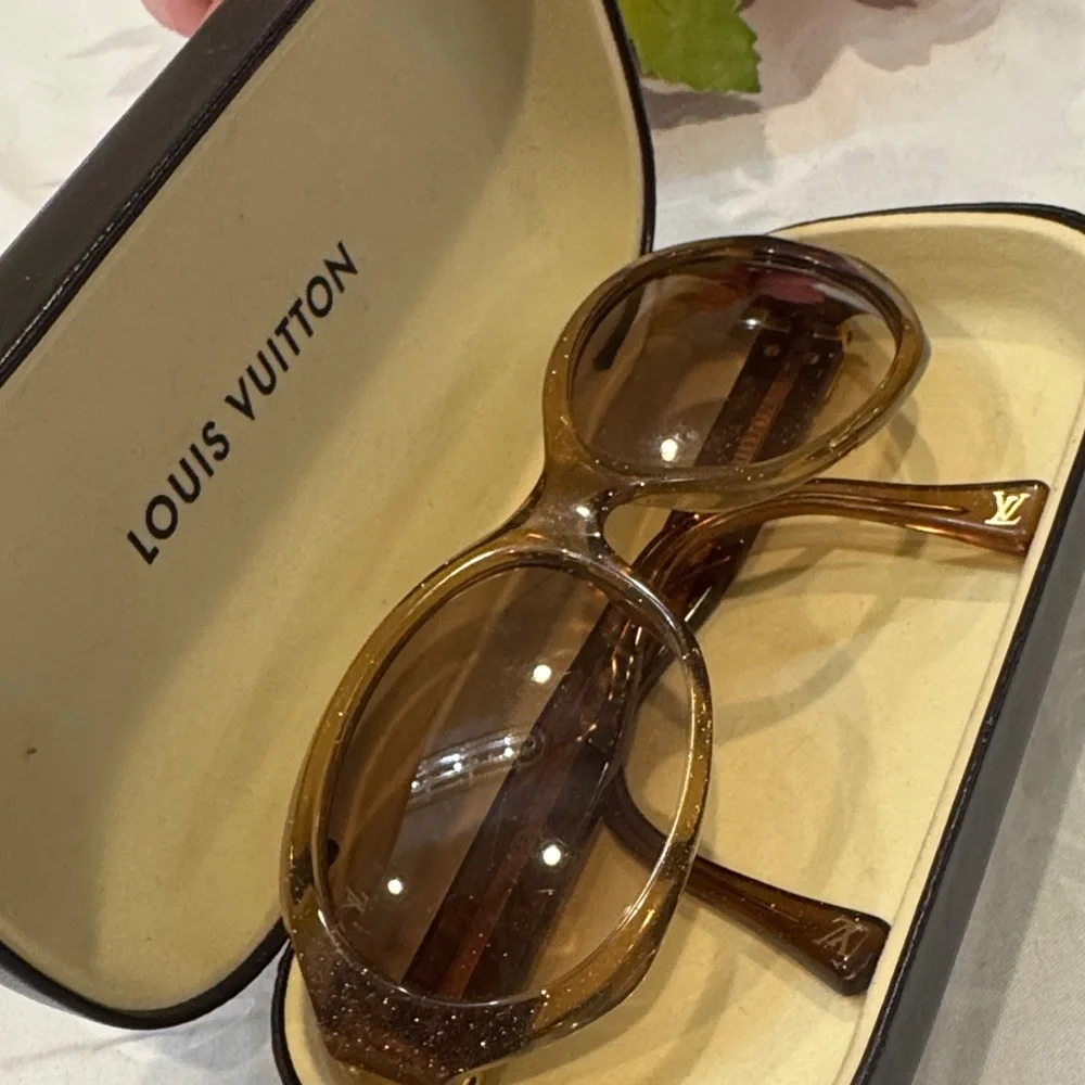 Authentic Louis Vuitton Gold and Brown Glasses - Picture 14 of 15